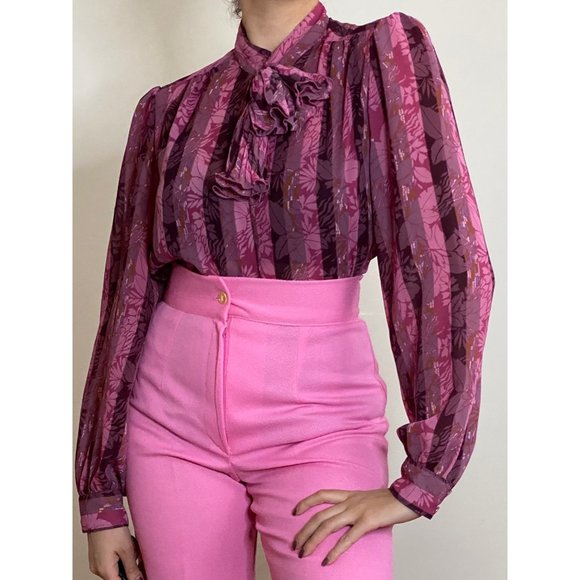 (SOLD ) 80'S Pink Floral Jabot/Ascot Bow Long Sleeve Blouse (S) - Picture 6 of 8